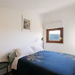Guesthost - Cozy In Colonna San Marco With View Siena