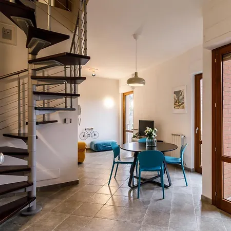 Apartment Guesthost - Cozy In Colonna San Marco With View Siena